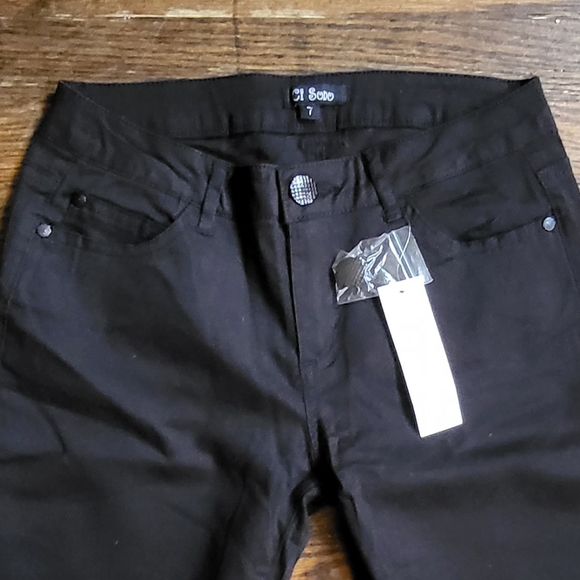 Black Pant - Picture 2 of 4